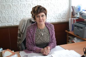  Любовь Валентиновна БЛИНОВА, директор Каслинской школы №27