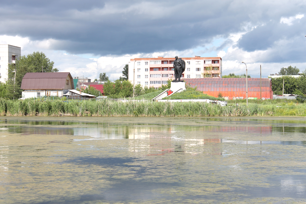 В Каслях берег Красногвардейского озерка укрепят габионами