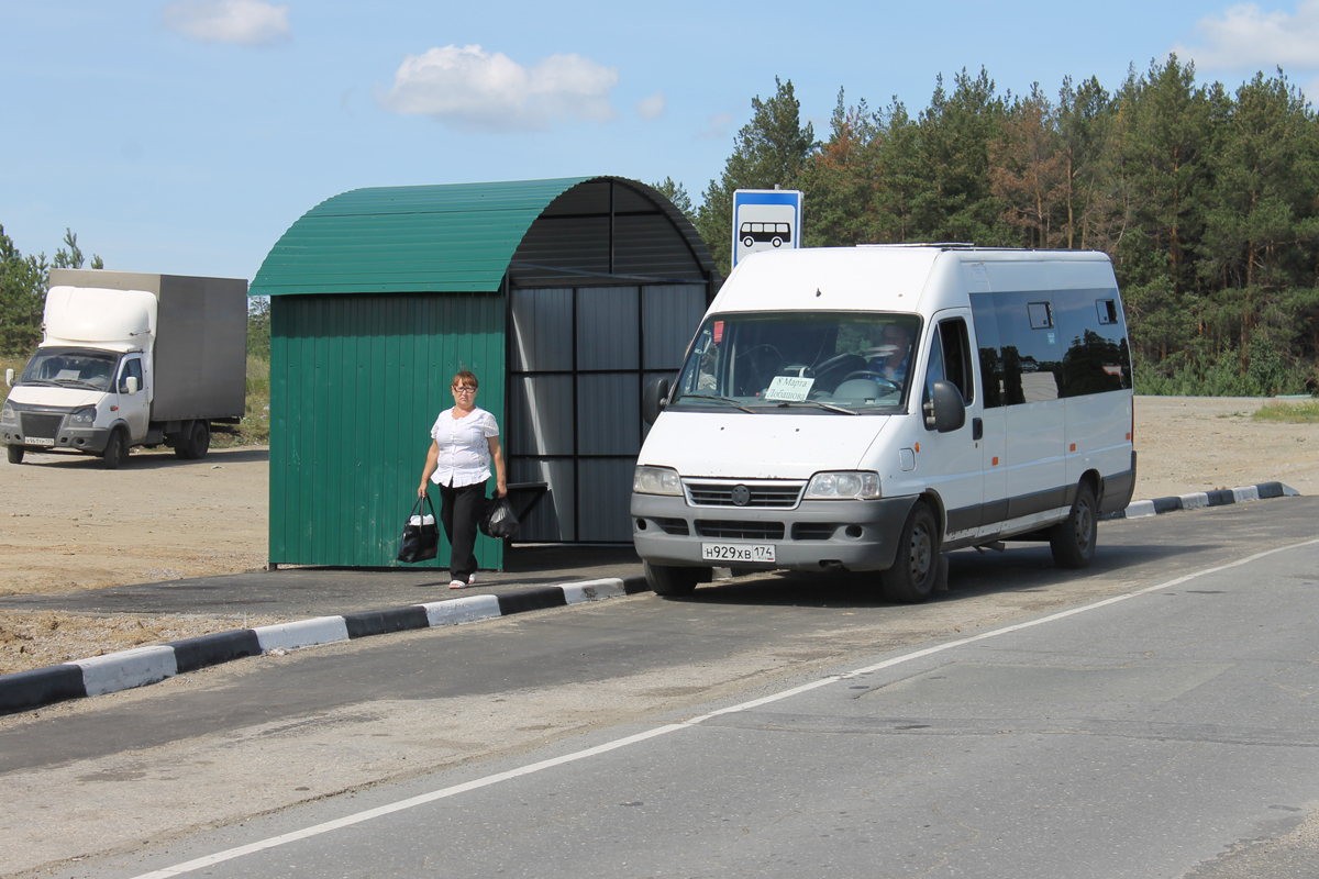 Так теперь выглядит конечная автобусная остановка на маршруте «Лобашова – 8-е Марта»