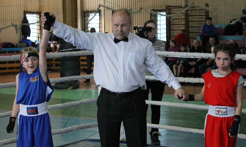 В Каслях завершился 13-й областной турнир по боксу в честь Героя Советского Союза Валерия Востротина