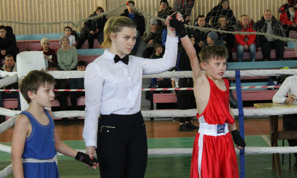 В Каслях завершился 13-й областной турнир по боксу в честь Героя Советского Союза Валерия Востротина
