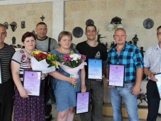 Работники ООО «Каслинский завод архитектурно-художественного литья» получили награды в честь профессионального праздника