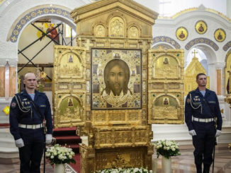 В Челябинск привезли икону главного храма России