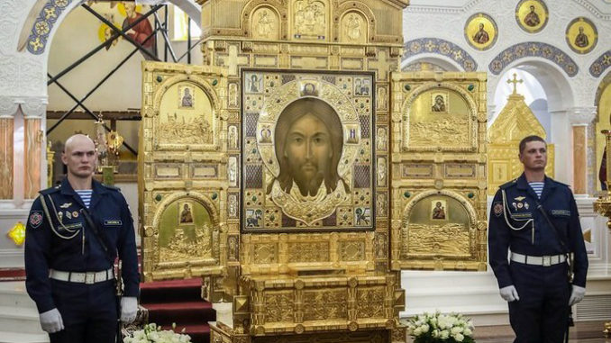В Челябинск привезли икону главного храма России