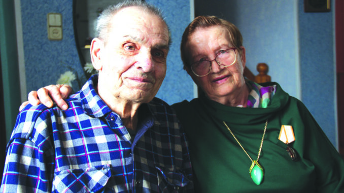 Супруги Мурашкины – Николай Михайлович и Фаина Петровна. Их семейная жизнь начала свой отчет 56 лет назад