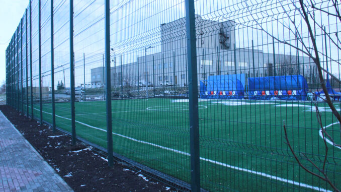 Площадка для игры в мини-футбол