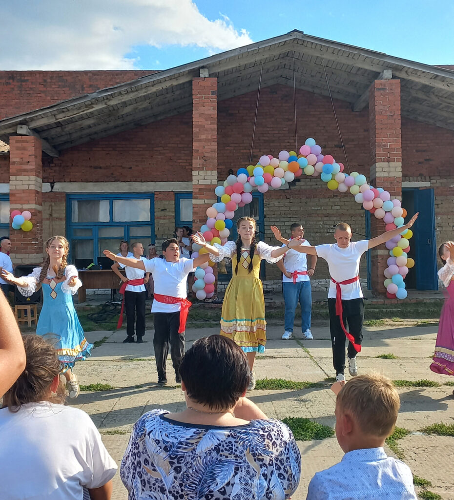 СЕЛУ ПОЛДНЕВО ТРИСТА ТРИДЦАТЬ ТРИ ГОДА!